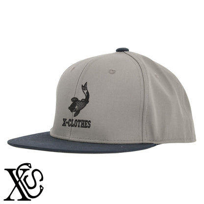 鯉3柄 刺繍 綿 帽子 ベースボールキャップ バイカラー メンズ レディース コットン フラットバイザー 平ツバ BBキャップ ストリート系 ヒップホップ【X-CLOTHES】オリジナル グッズ 刺繍 ワンポイント 雑貨【b BLK、BLK-GRY、OLV】【g L-GRY、LGRY-NVY、WHT-BLK】 【2植物ロゴ-魚類】